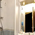 Отель Kyriad Direct 2*