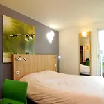 Отель Kyriad Direct Трап