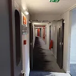 Отель Kyriad Direct 2*
