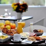 Otel Kyriad Direct