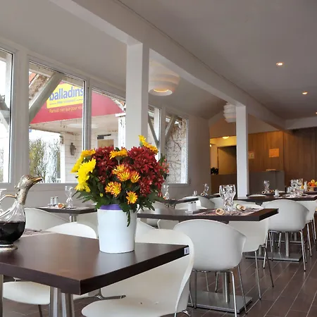 Otel Kyriad Direct 2*