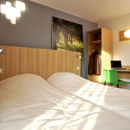 Enzo By Kyriad Direct Hotel Trappes