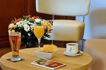 Hotel Kyriad Direct