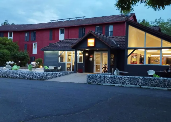 Hotel Kyriad Direct Trappes